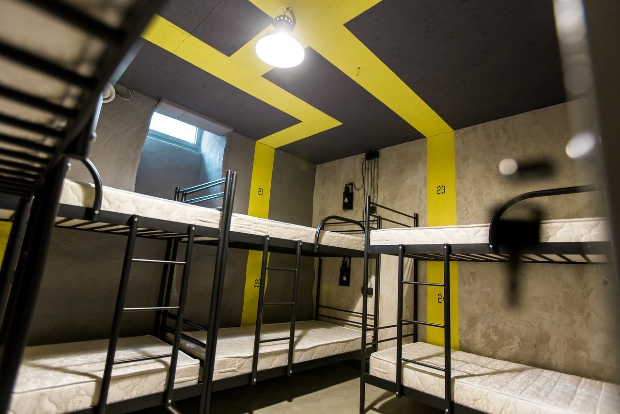 Lviv Loft Prison Hostel Buitenkant foto